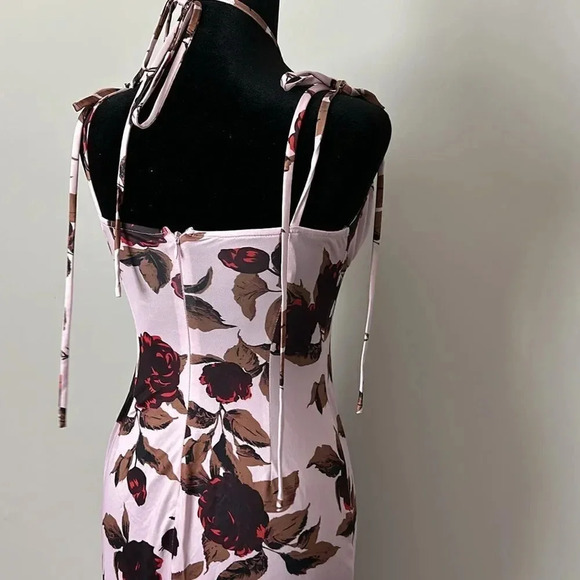 Tie Shoulder Fishtail Hem Floral Print Dress - Picture 12 of 14